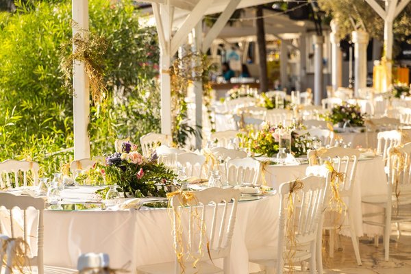 Comment louer une salle de réception pour un anniversaire réussi ?